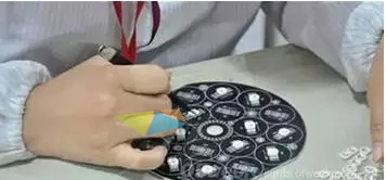 分析舞臺燈光質量優略 產品差異效果圖