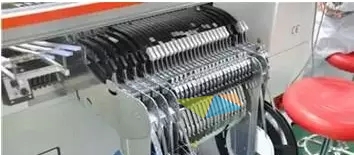 分析舞臺燈光質量優略 產品差異效果圖