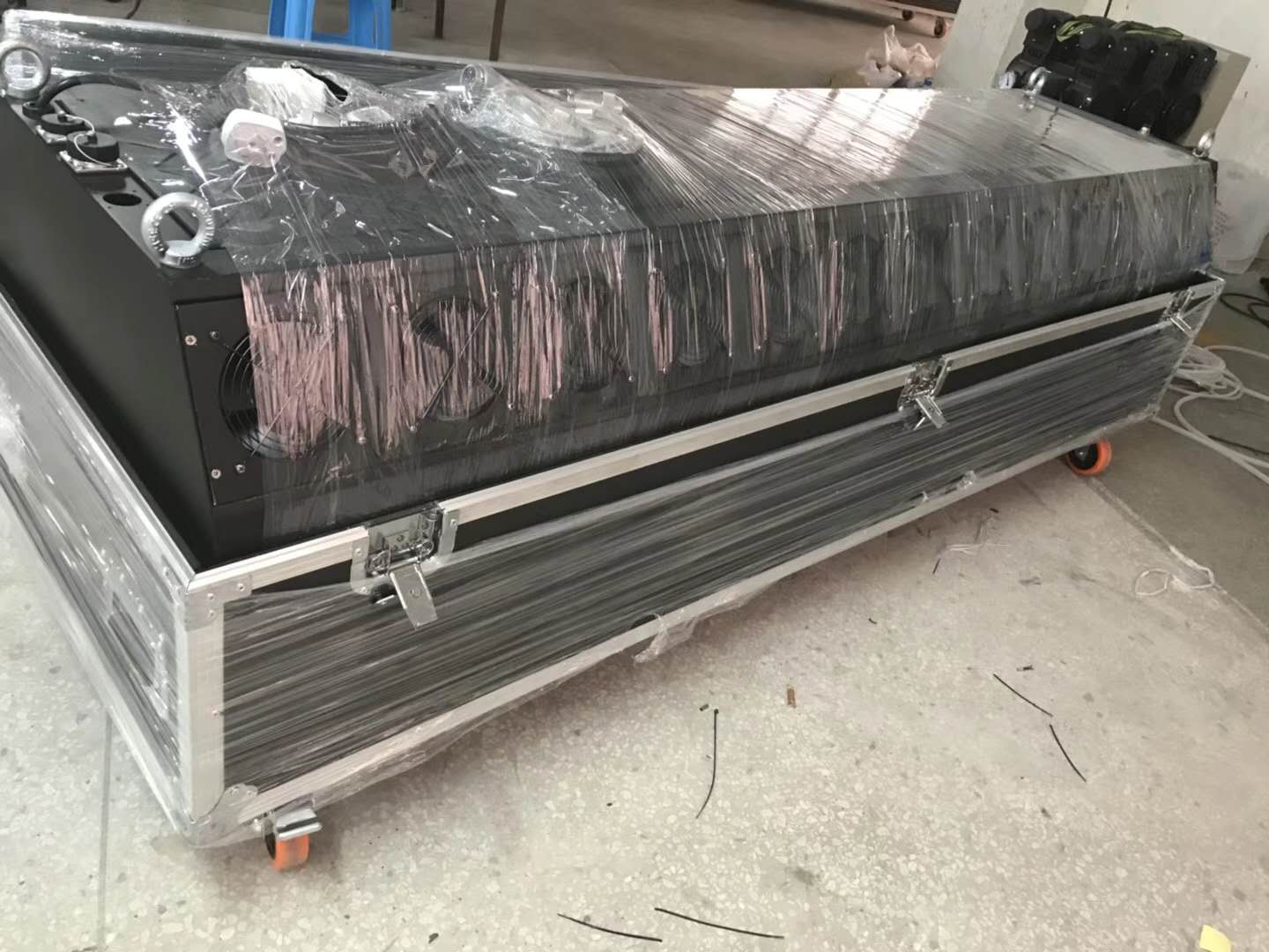 好消息：水霧屏/霧幕機升級換代了！功能更強！性能更好！效果圖